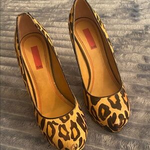 Source Unknown Leopard Print Heels